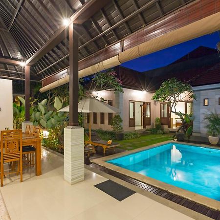 Kubal Villa And Living Seminyak ชังกู ภายนอก รูปภาพ